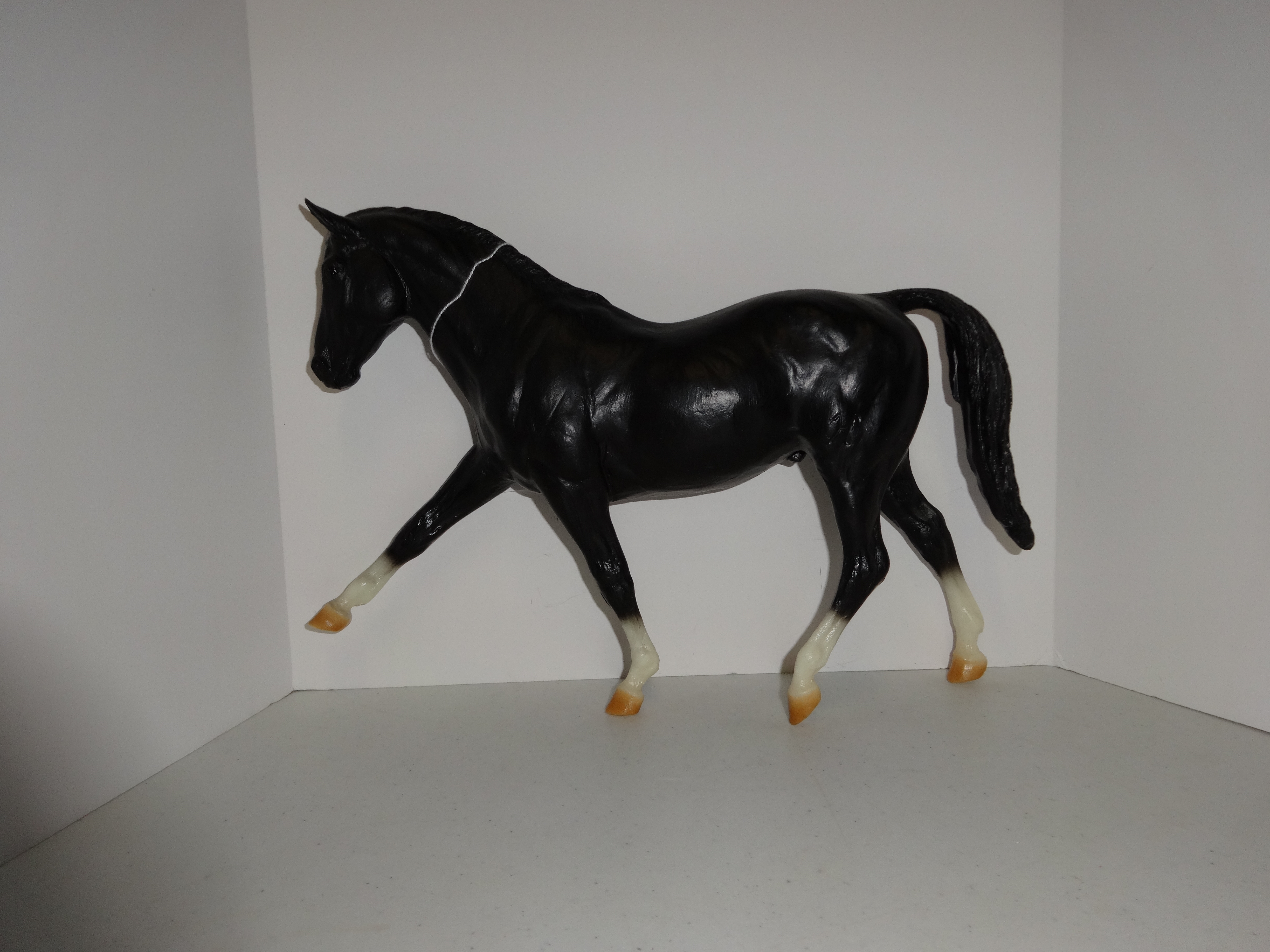 Breyer 1990-91 German Export Vaulting Horse Hanoverian #700058-K