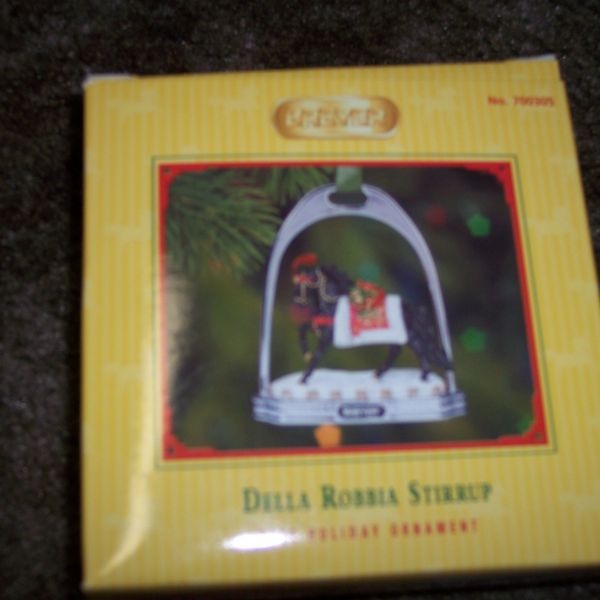 Breyer 2005 Christmas Della Robbia Stirrup Ornament #700305-KS