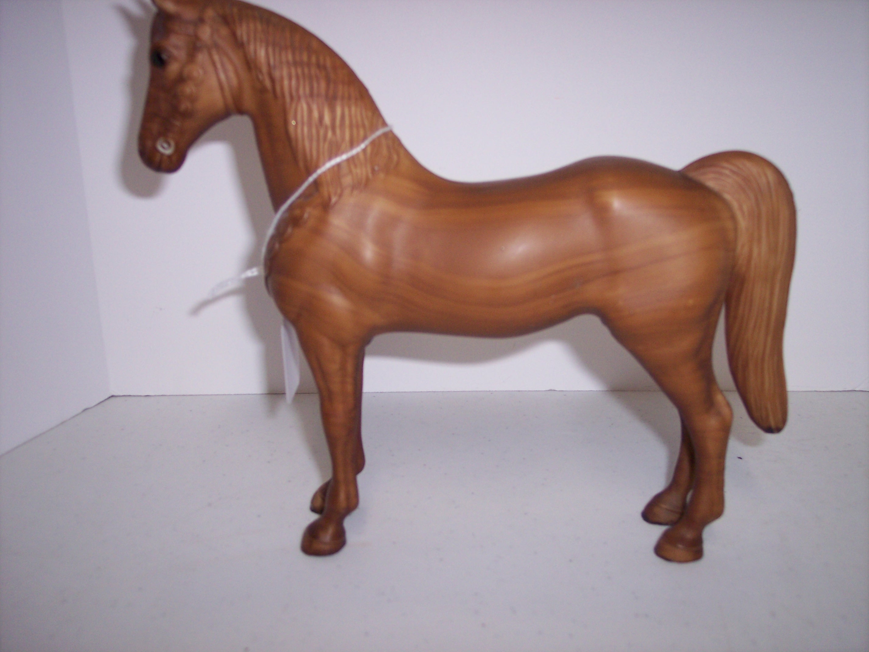 Breyer Woodgrain Western Pony #945-KL