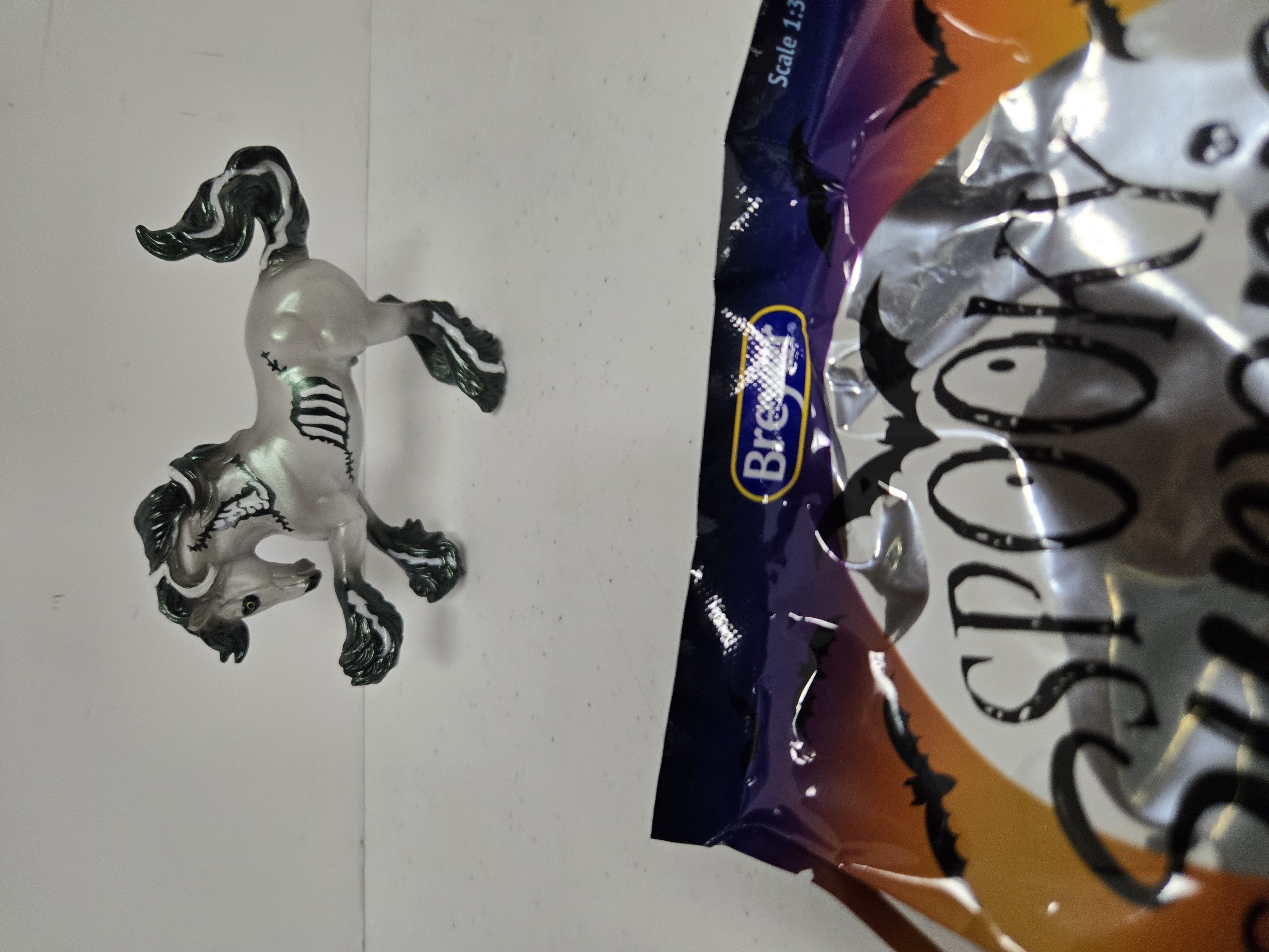 Breyer 2025 Stablemates Halloween "Thriller" #10447-LA-TH