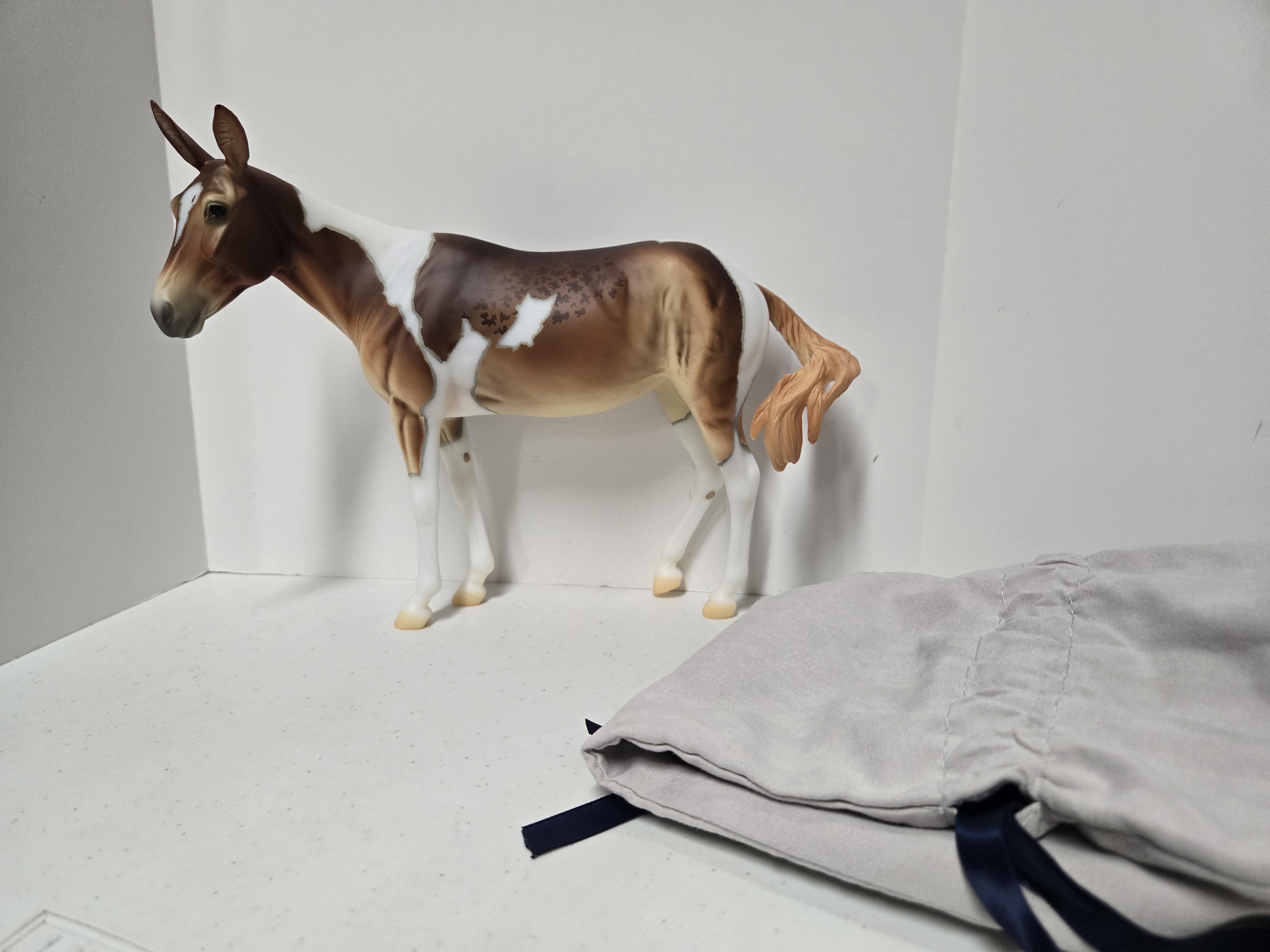 Breyer 2025 Premier Club Winnifred #10210-LA