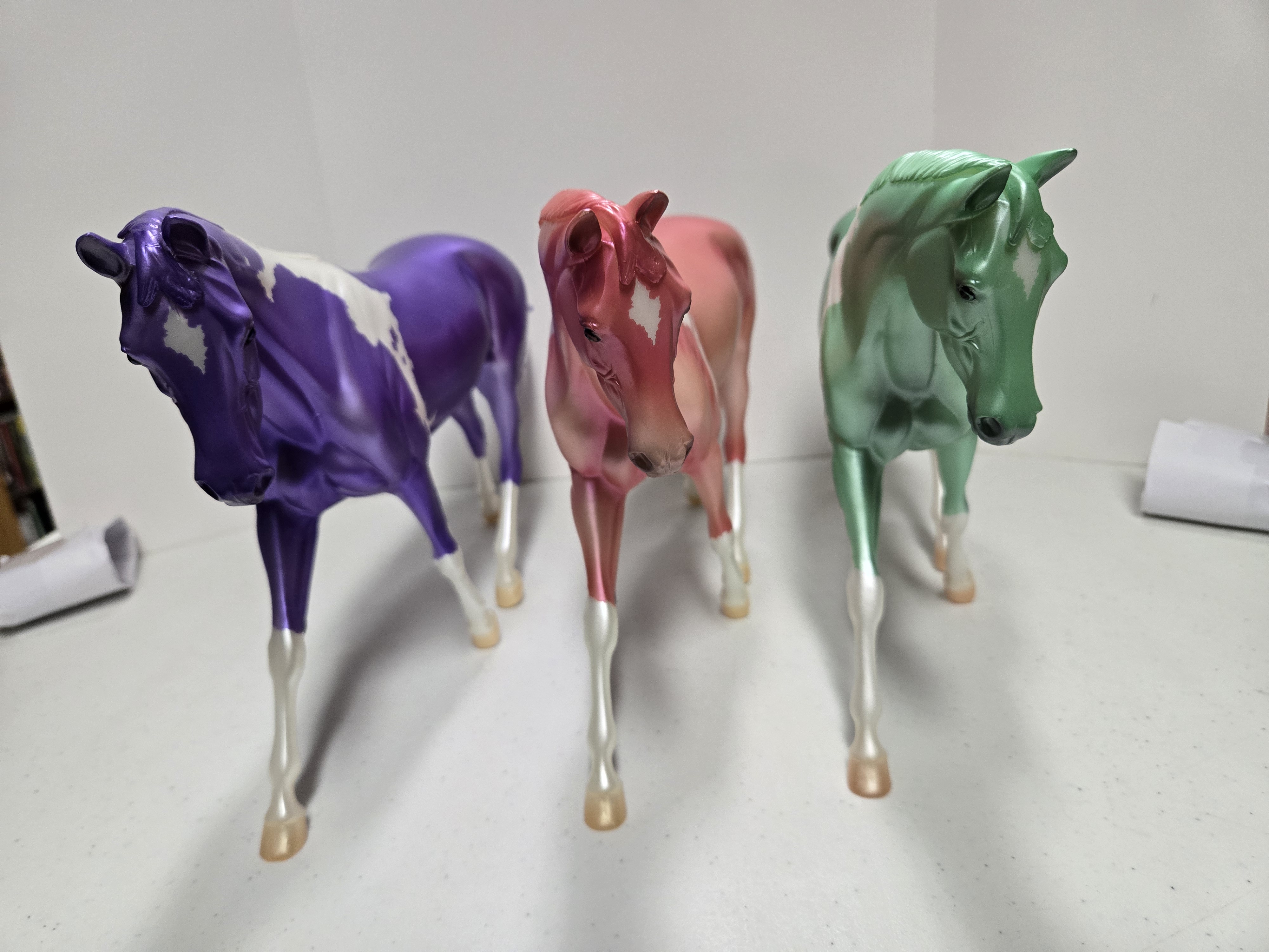 Breyer 2025 Christmas special Run Merry Dancer #10528-LA