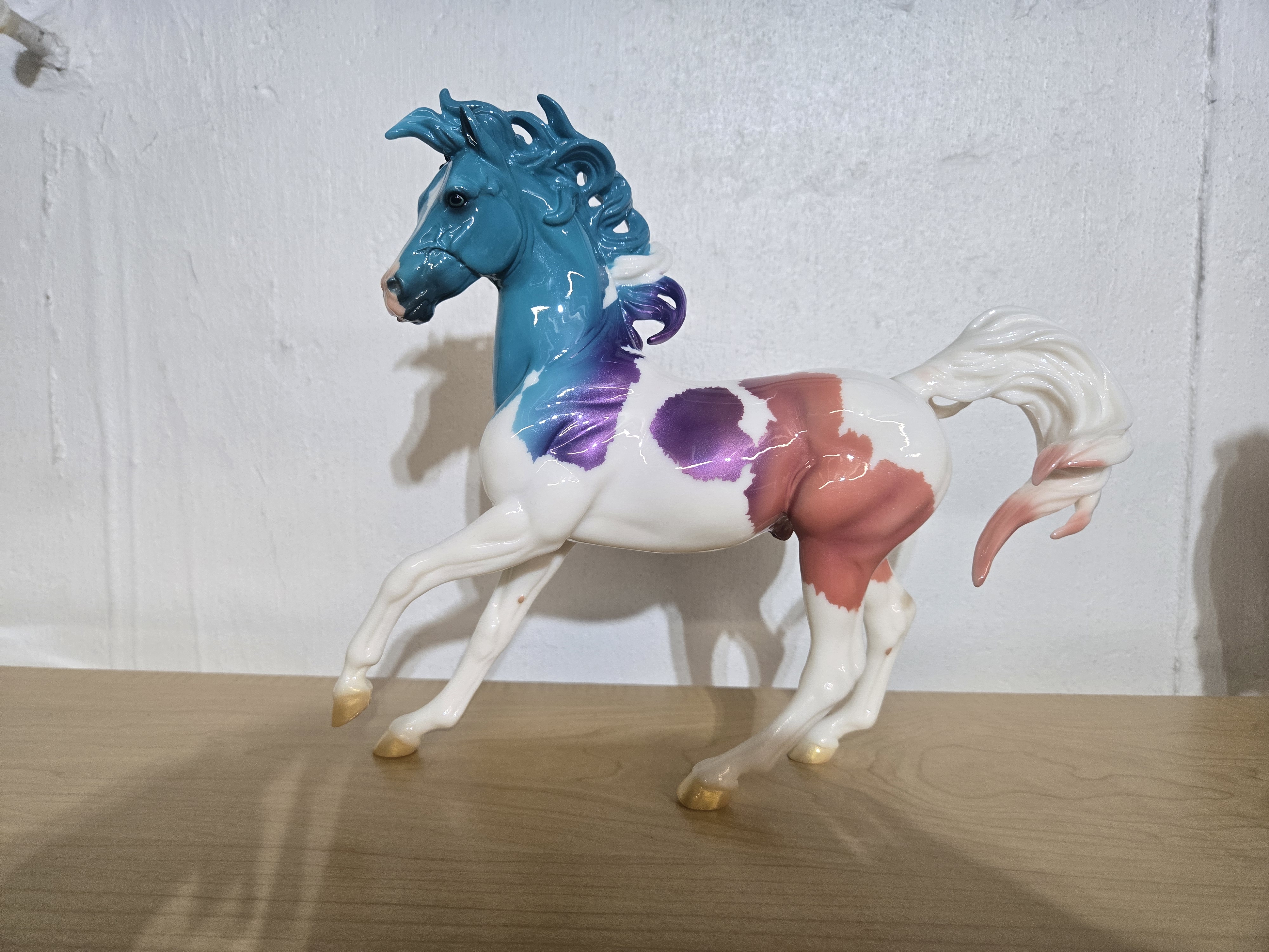 Breyer 2026 Breyerfest Litha, rainbow variation