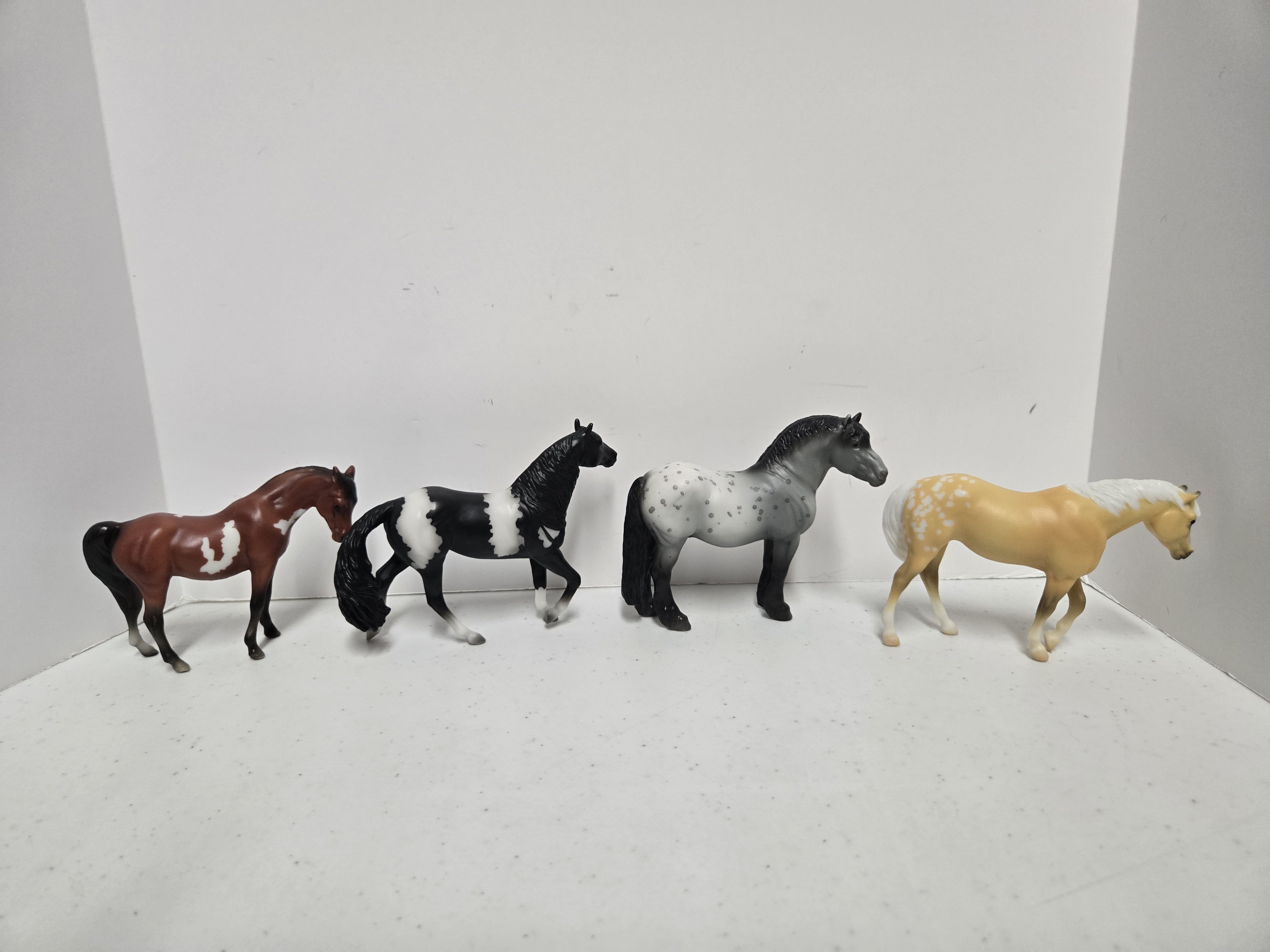 Breyer Stablemates 2025 April Fools set of 4 #B-CS-10318-LA