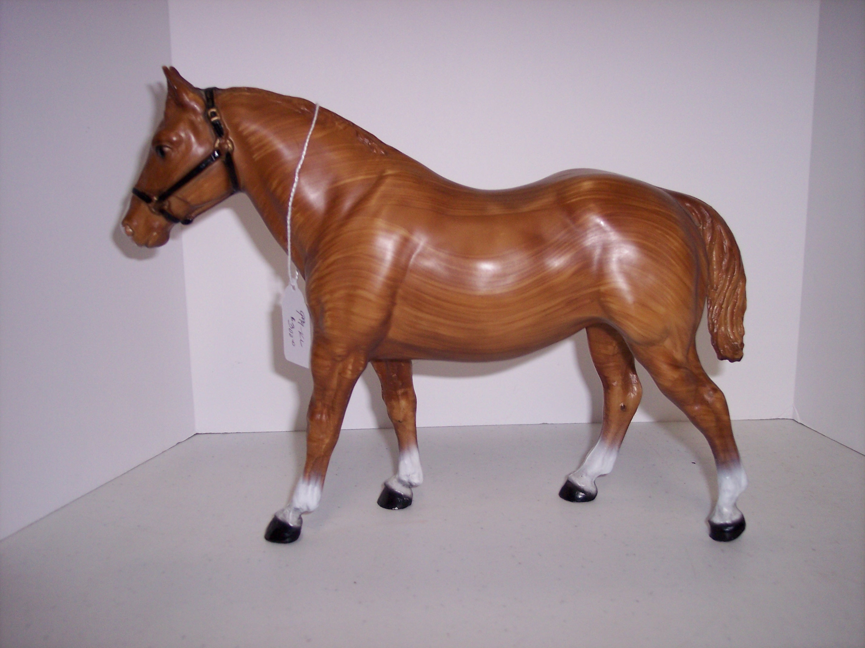 Breyer Woodgrain QH Gelding #999-KL