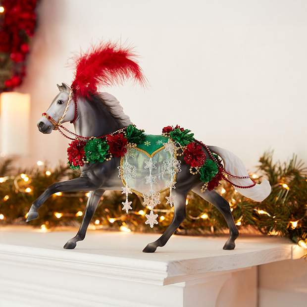 Breyer 2025 Christmas Christmas In Bloom #10222