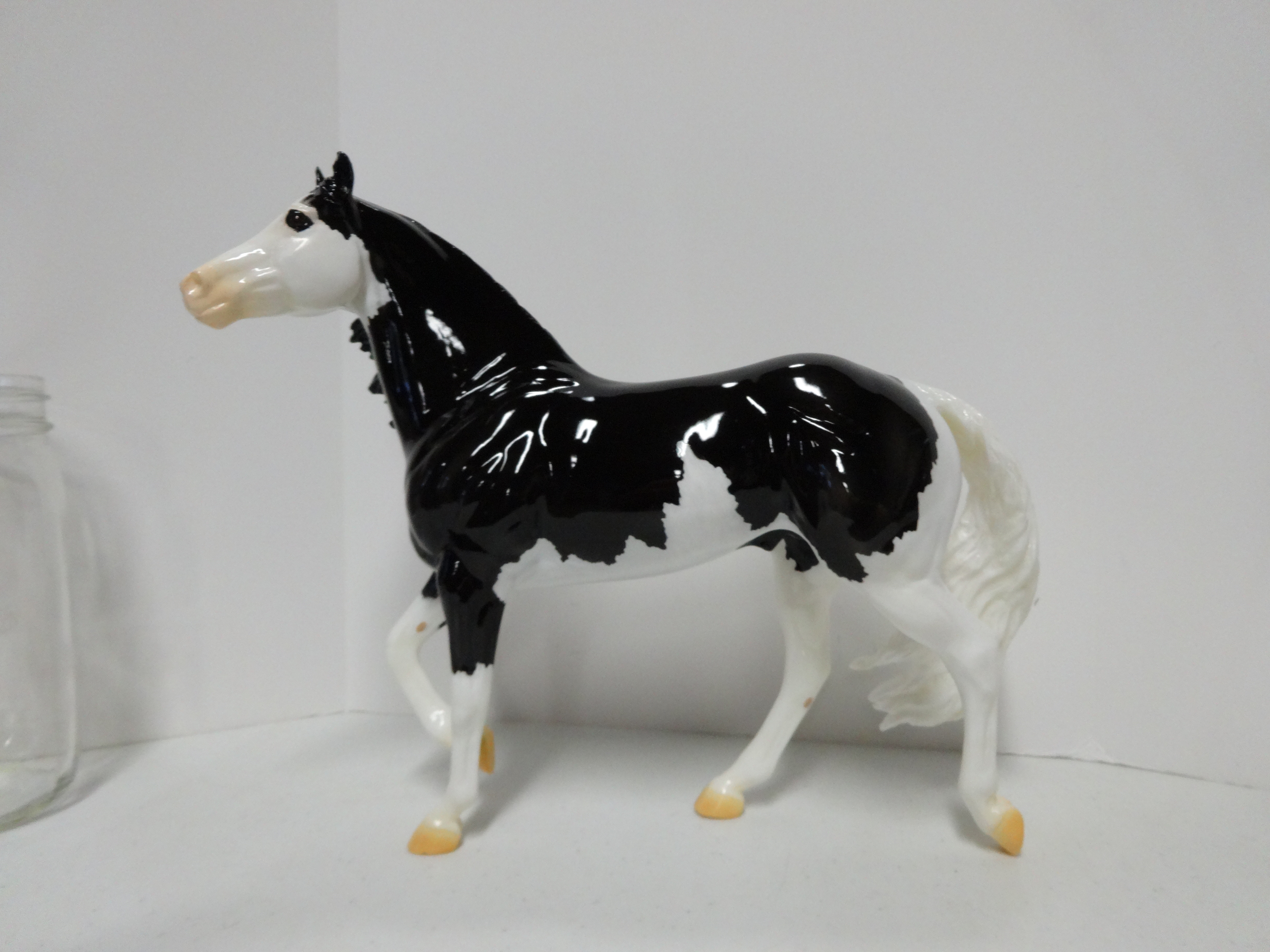 Breyer 2023 Collector Club Jota #712511-LA